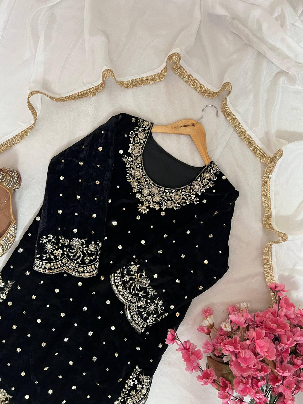 Velvet Kurti-Pant Set Sequins & Zari embroidery work with Cutwork Border