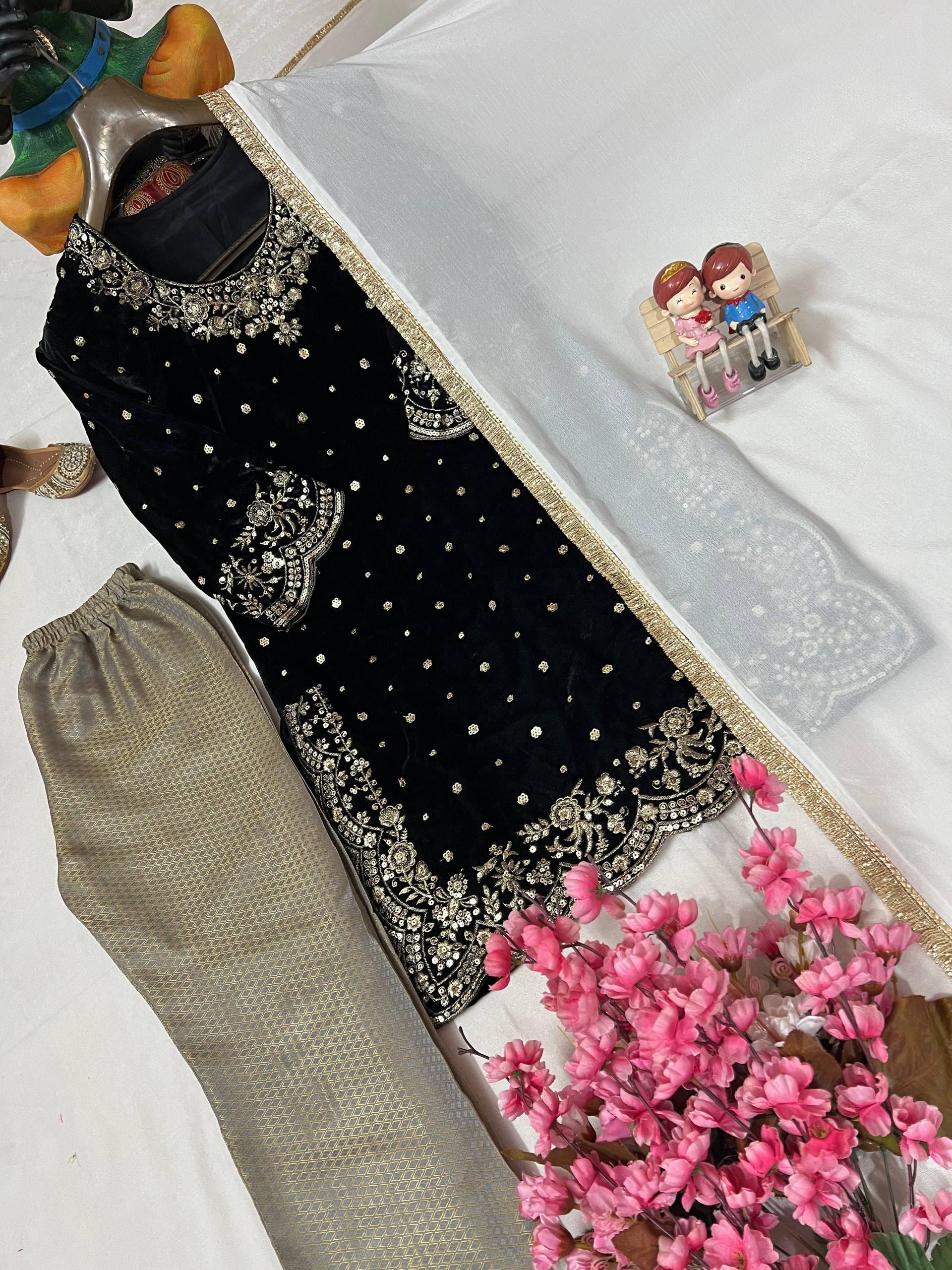 Velvet Kurti-Pant Set Sequins & Zari embroidery work with Cutwork Border