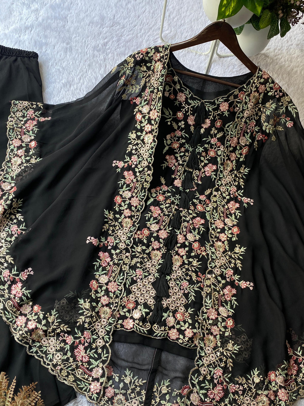 DESIGNER KURTA PLAZZO IN SEQUENCE EMBROIDERY WORK